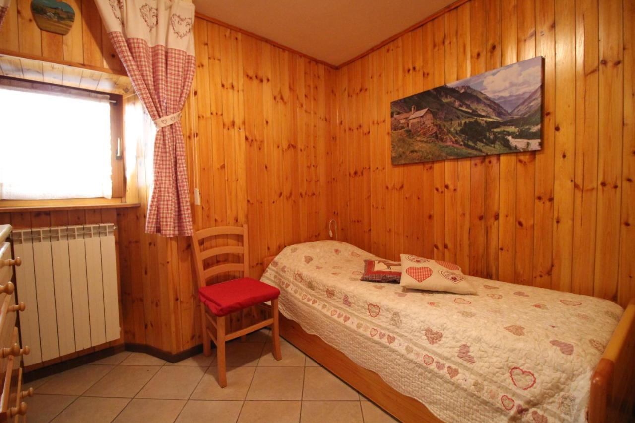 Lo Stambecco Holiday Apartment - Affitti Brevi Italia Brusson Esterno foto